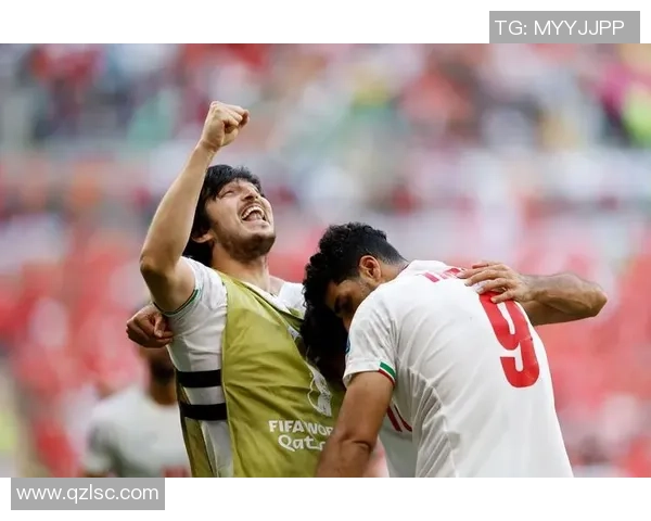 中国与伊朗足球对决宣传海报展现激情与荣耀的碰撞 中国与伊朗足球对决宣传海报展现激情与荣耀的碰撞