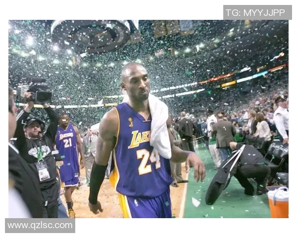 03年湖人火箭经典对决回顾:科比与姚明的巅峰对抗之战 03年湖人火箭经典对决回顾:科比与姚明的巅峰对抗之战